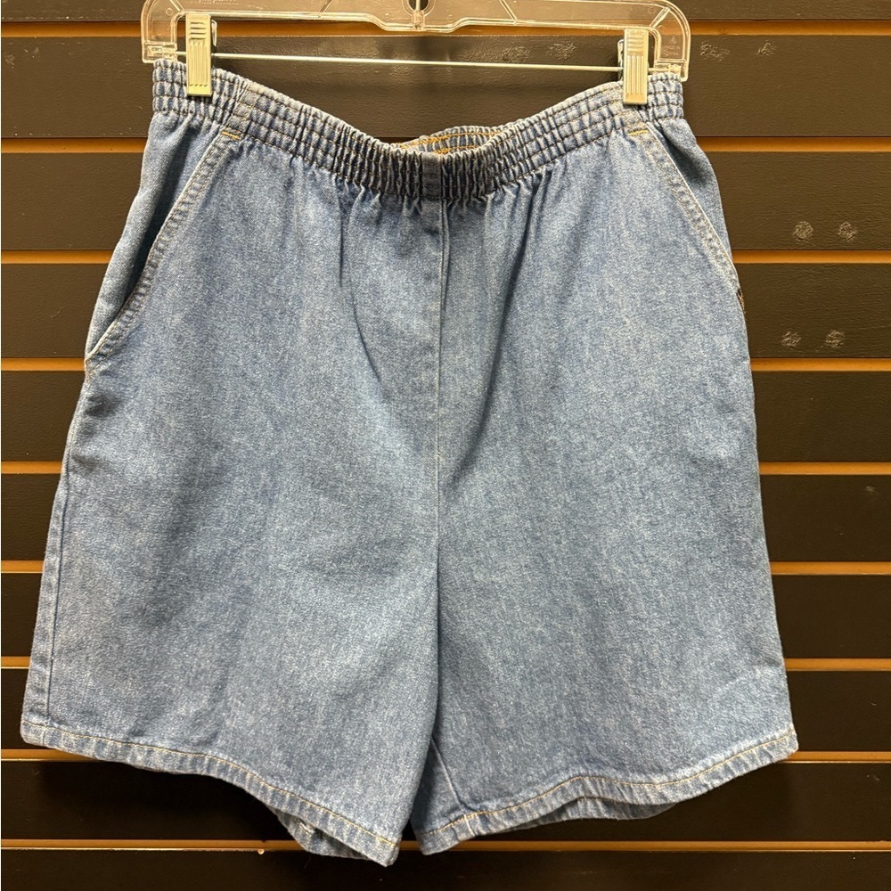 Vintage Chic High-Waist Elastic Denim Shorts – Size 10